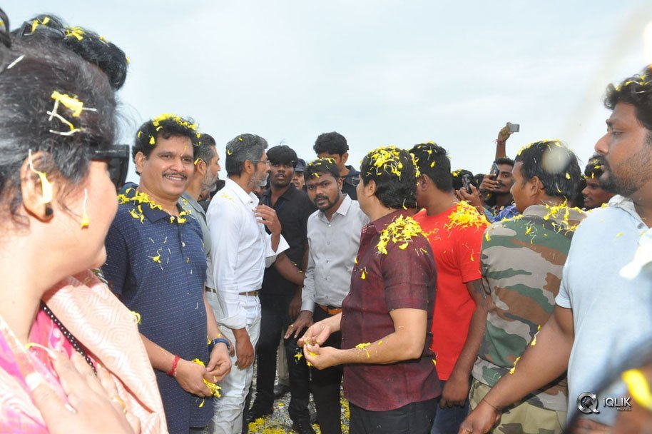 Jaya-Janaki-Nayaka-Movie-Vijayotsava-Veduka-At-Hamsala-Deevi